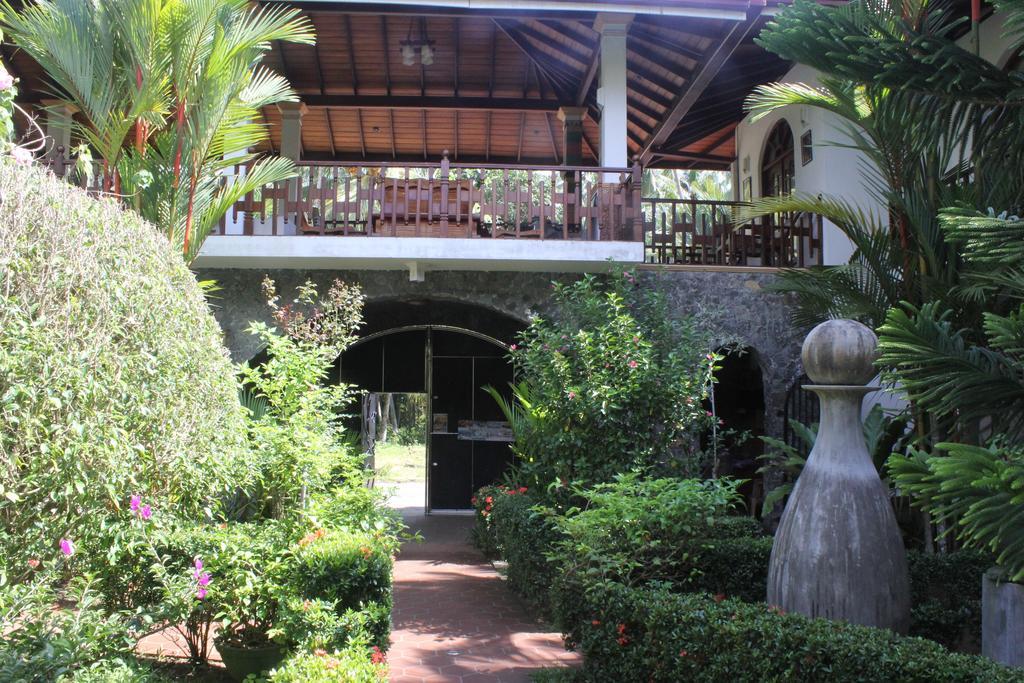 Hotel Bentota Village Esterno foto