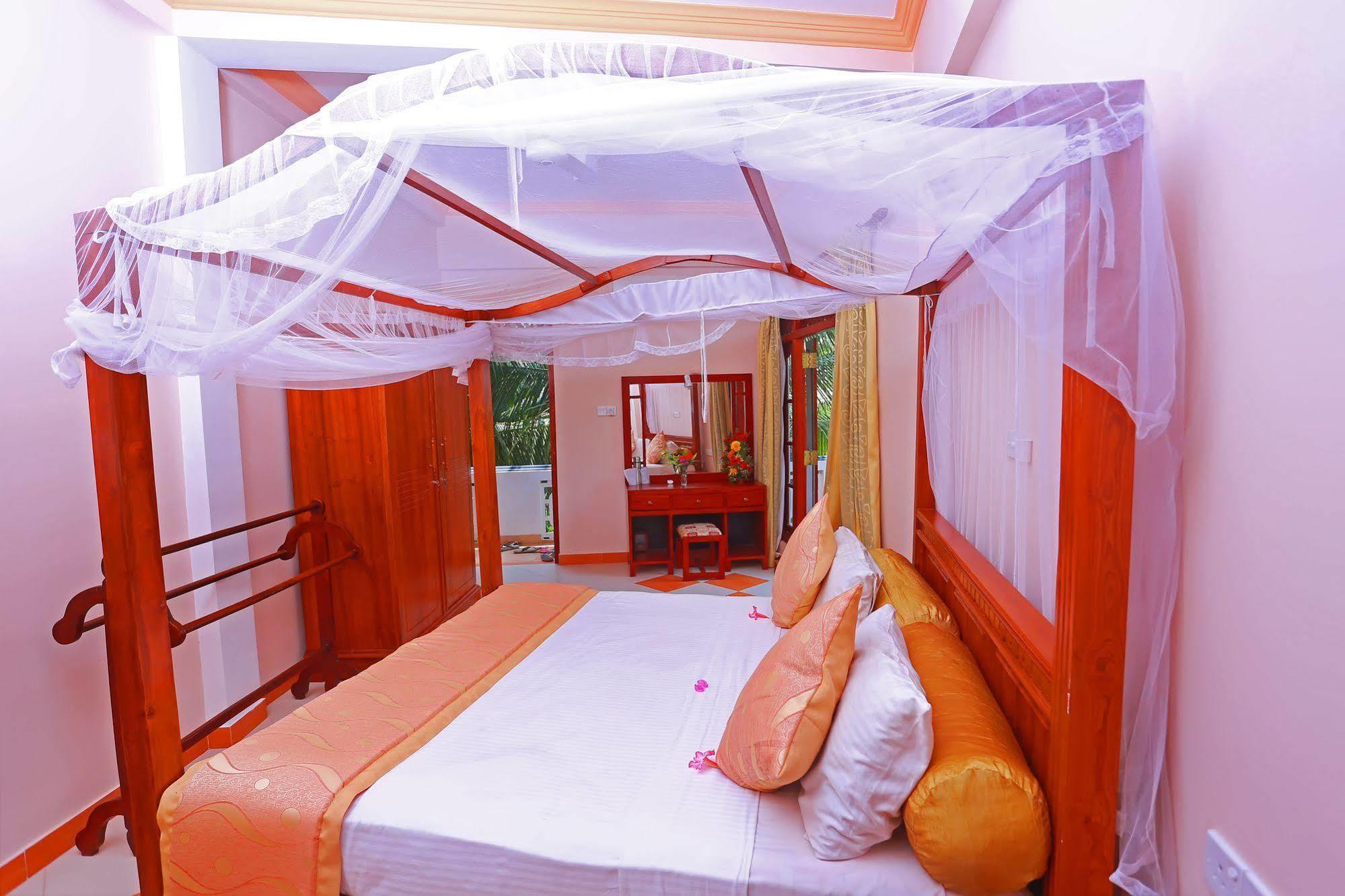 Hotel Bentota Village Esterno foto