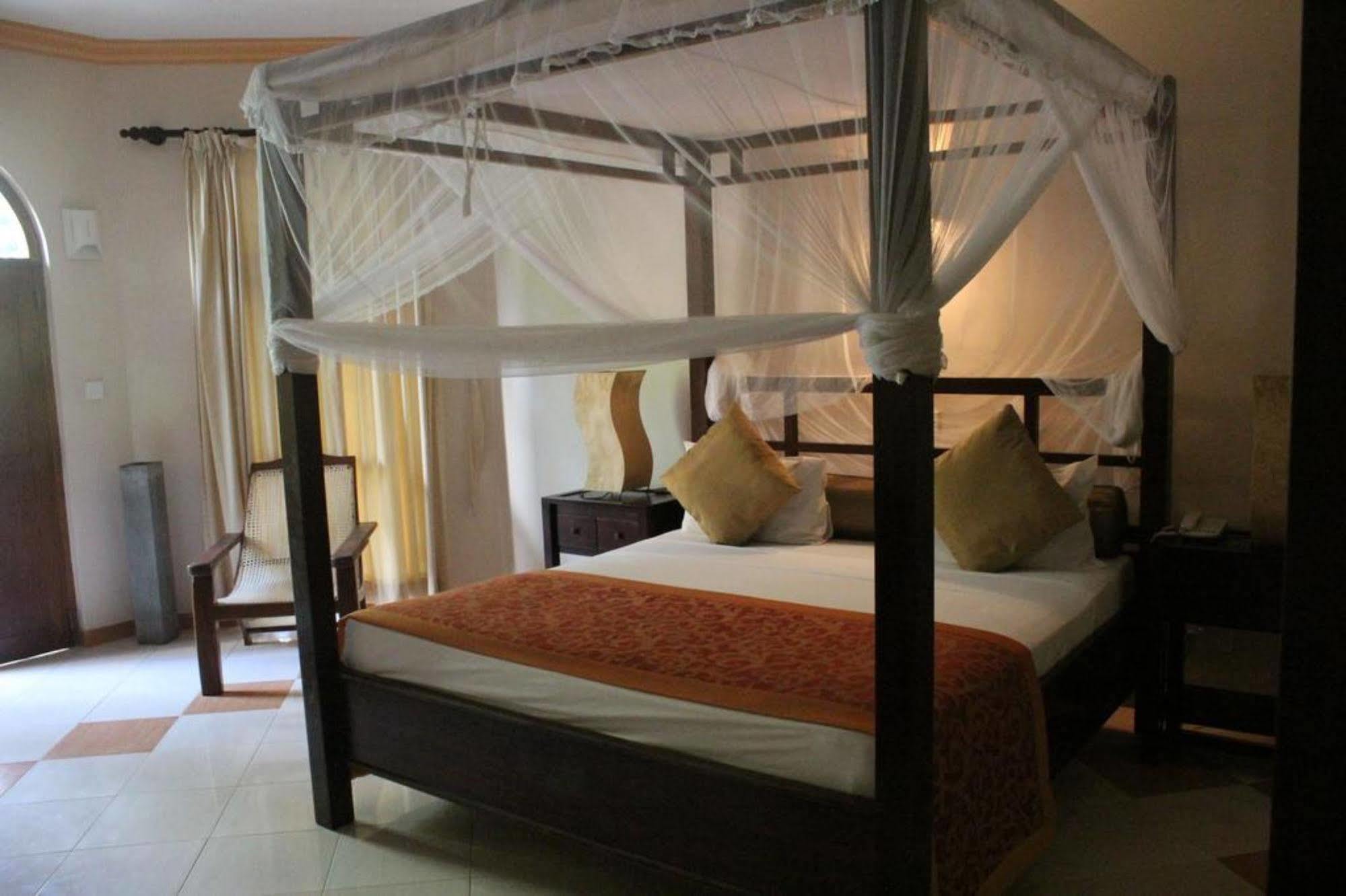 Hotel Bentota Village Esterno foto