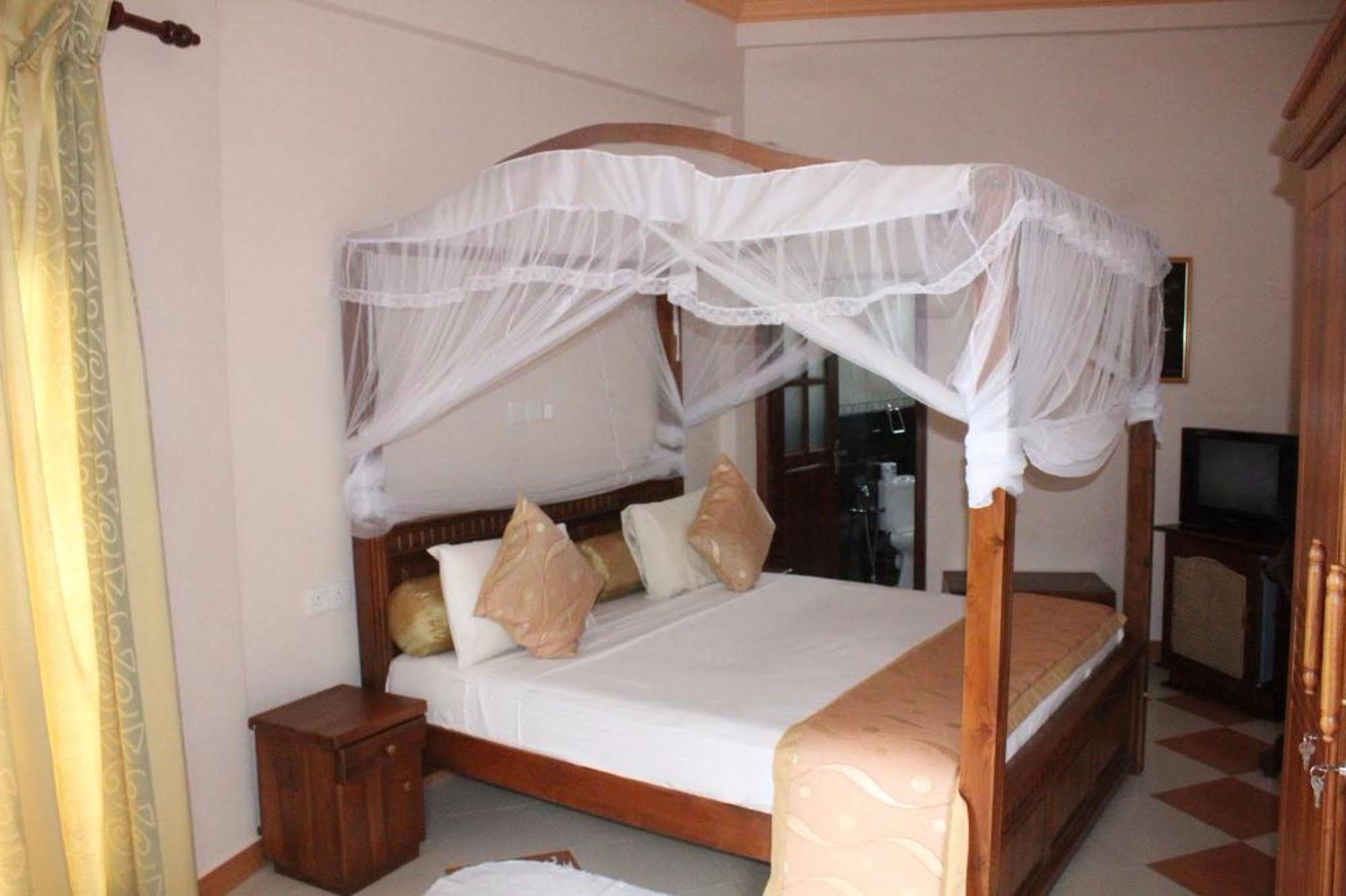 Hotel Bentota Village Esterno foto